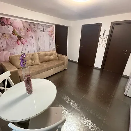Lägenhet Mihaela Mamaia